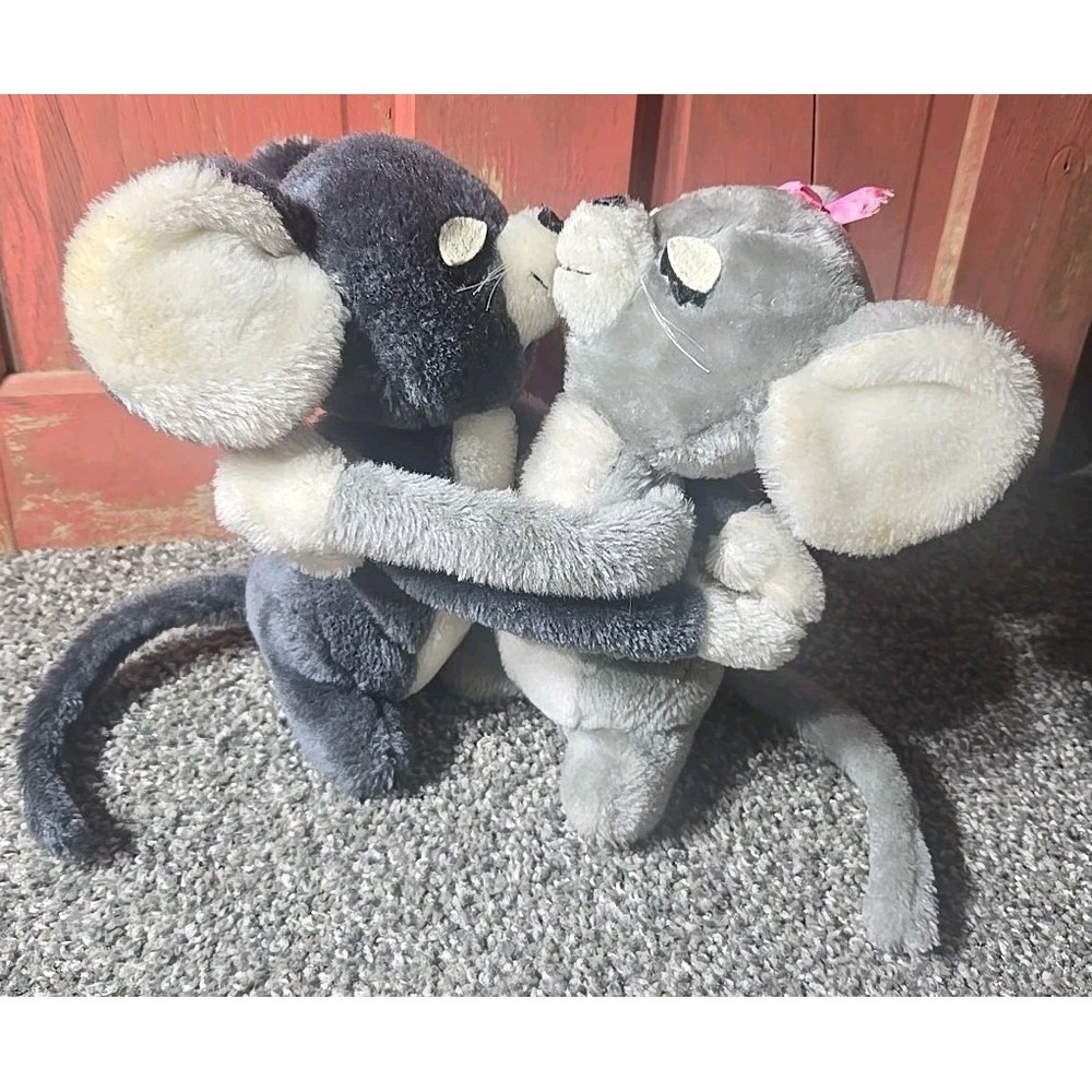 VTG SET Of TWO Dakin Eeny Meeny Mice‎ Plush Stuffed Animal 11" Hugs Kissing 1976
